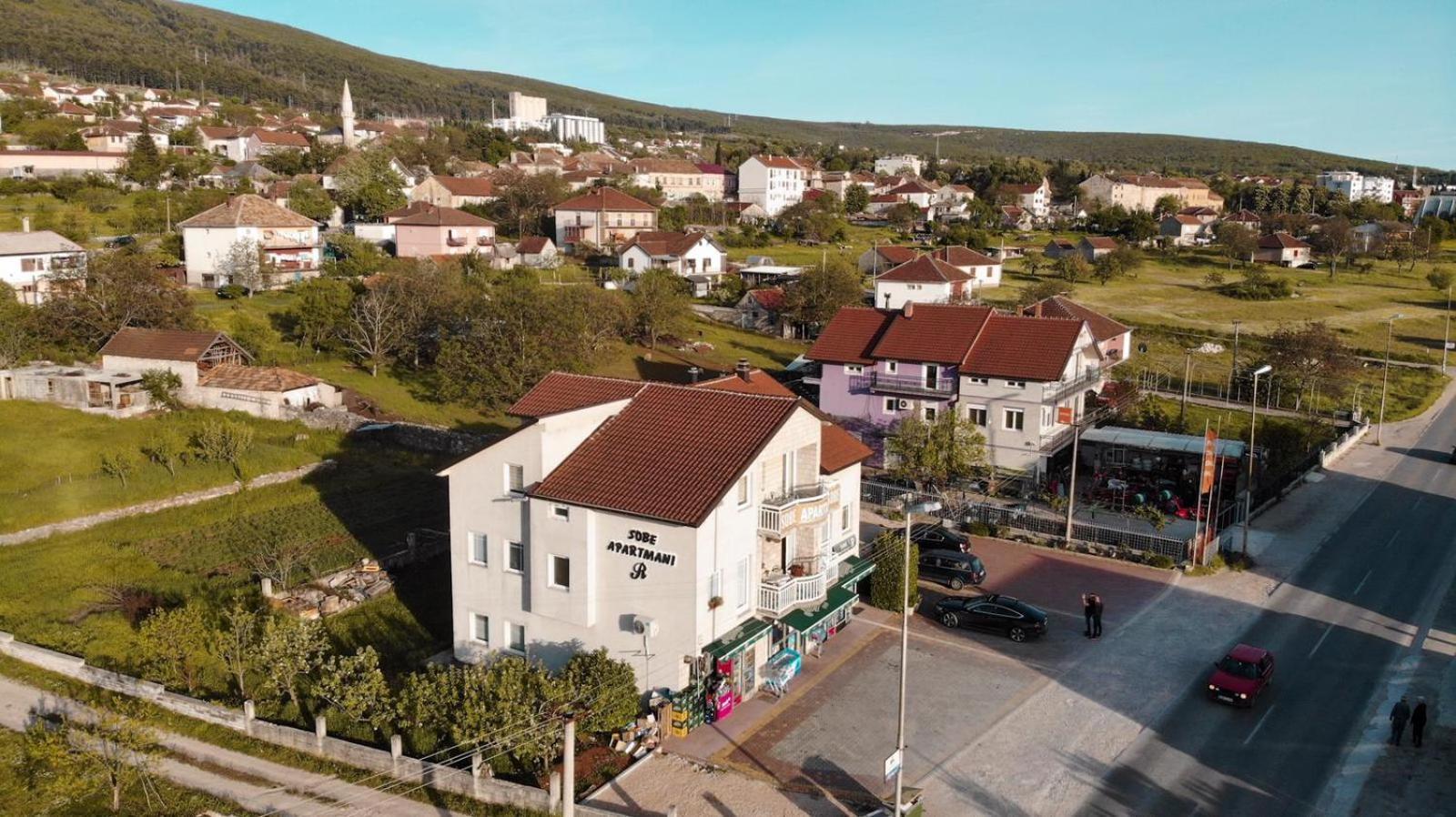 Sobe I Apartman R Bileca Exterior photo