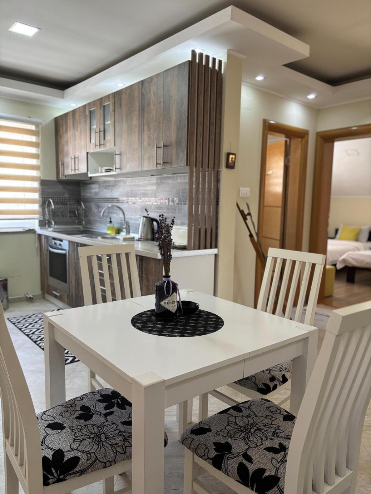 Sobe I Apartman R Bileca Exterior photo